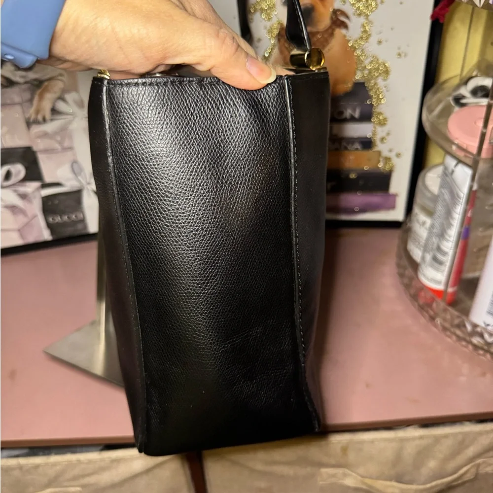 Michael Kors Tilda Saffiano Leather large tote bag in black - Picture 10 of 11